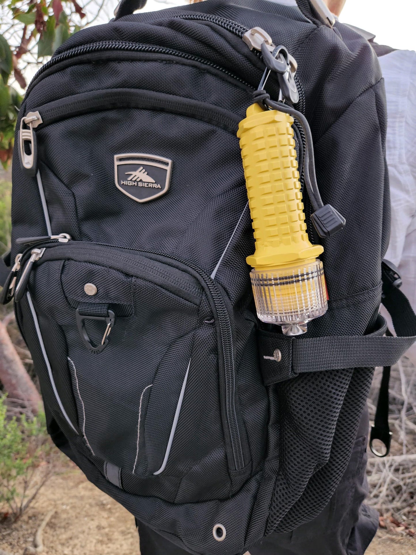 Sirius Signal C-1003 SOS LED Distress Signal - Electronic Flare Replacement, USCG Approved, Includes Daytime Flag & Whistle